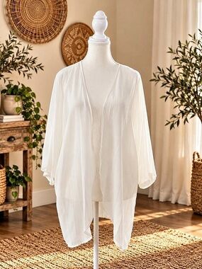 Ofeefan White Tunic